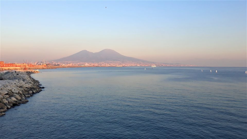 tramonto sul golfo di Napoli